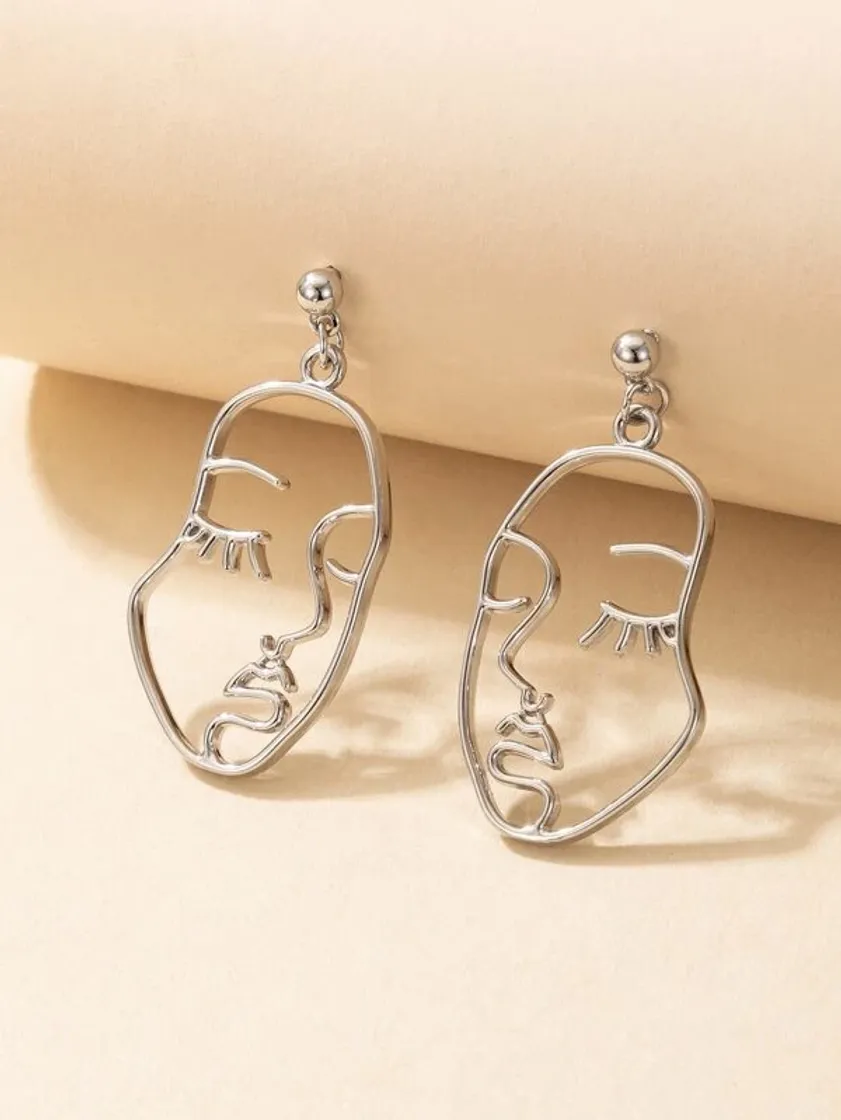 Fashion Hollow Face Design Drop Earrings 1pair