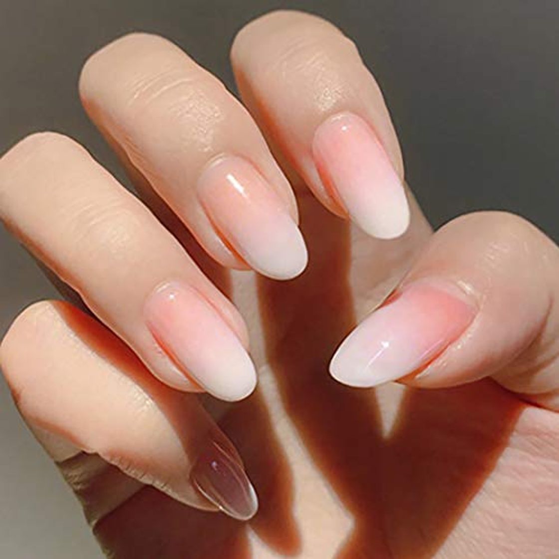 Producto Brishow Uñas postizas cortas Stick on Nails Acrílico Uñas postizas Cubierta completa 24 piezas para mujeres y niñas