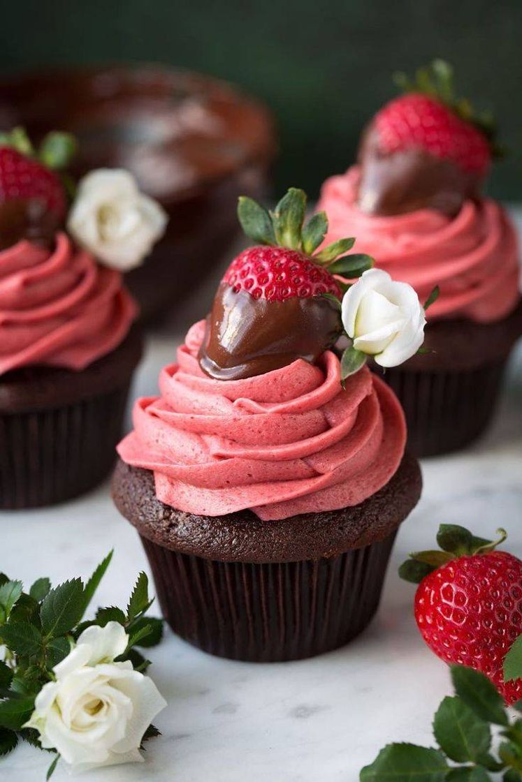 Fashion Cupcake de chocolate com morango