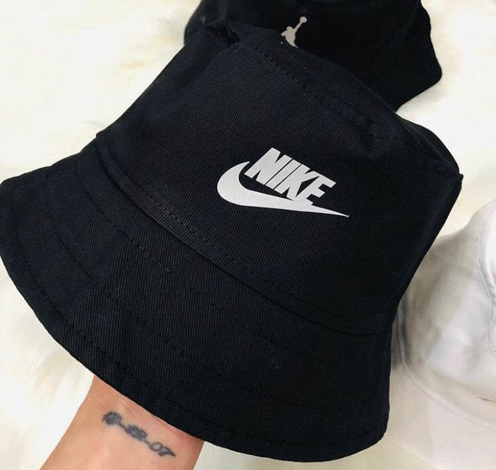 Moda bucket nike refletivo no precinho 