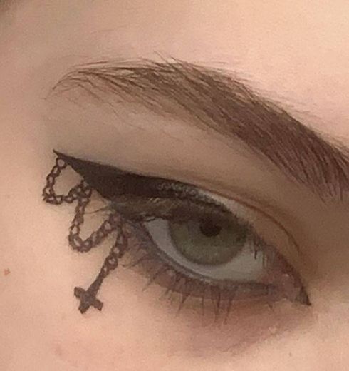 eyeliner