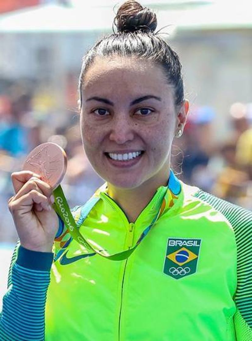 Social Poliana Okimoto