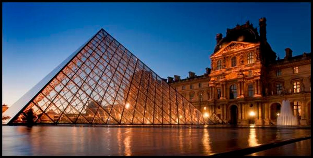 Lugar Pyramide du Louvre