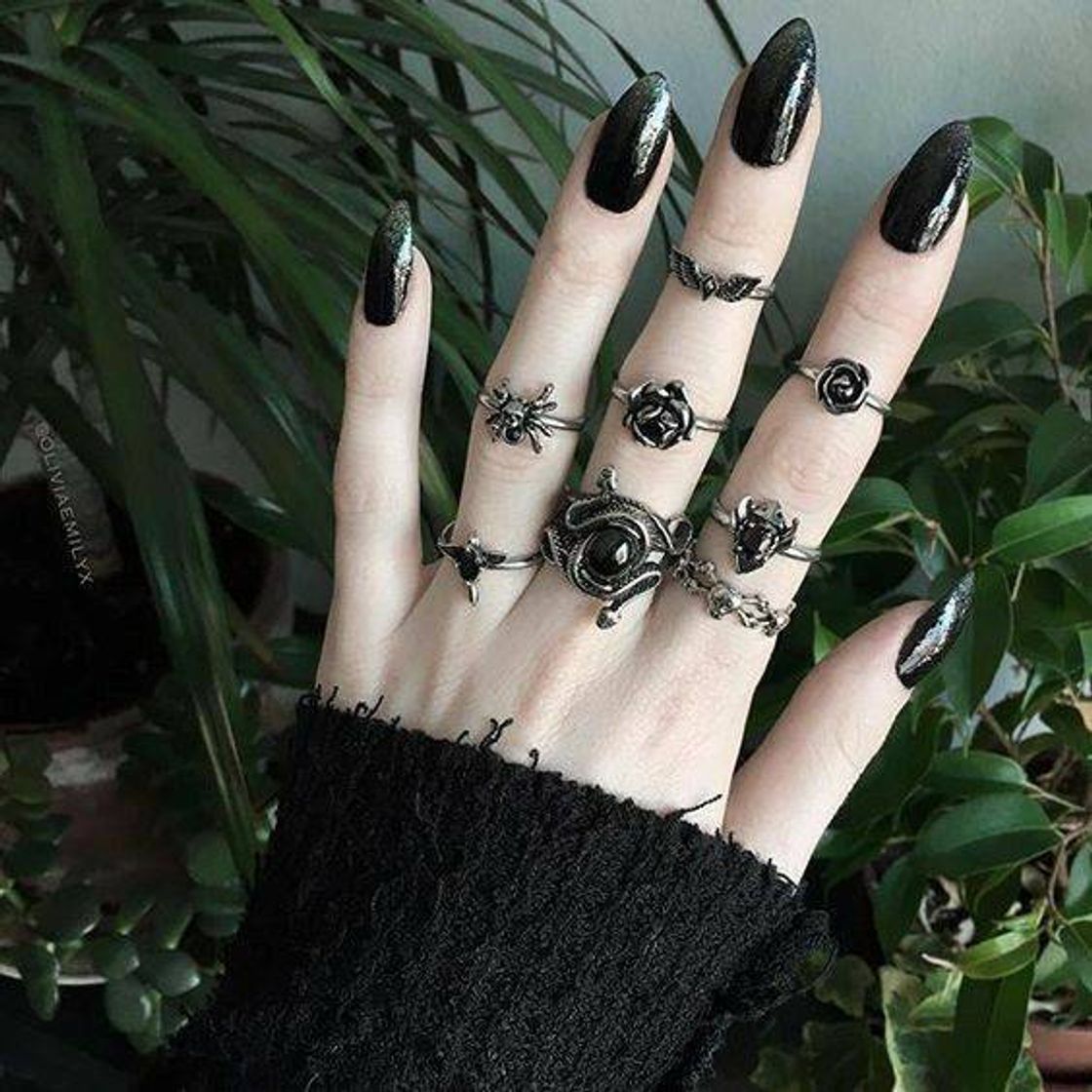 Moda Unhas gotic styles