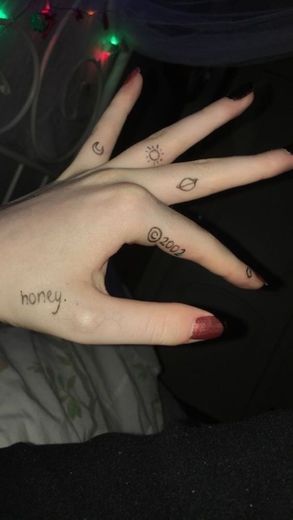 Tattoo no dedo