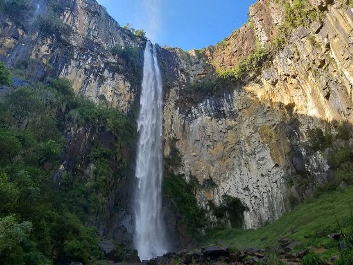 Lugar Cachoeira Do Avencal