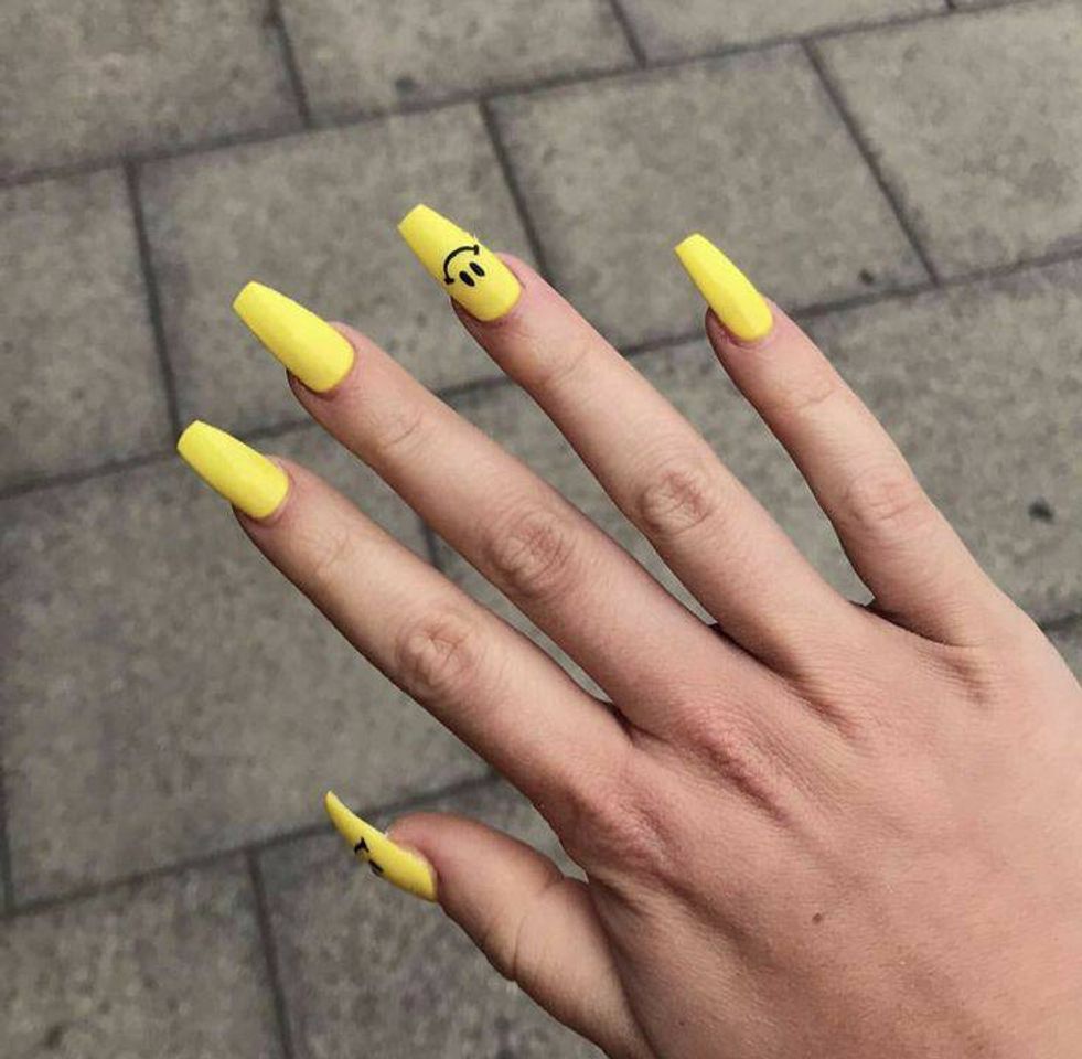 Fashion Yellow nails