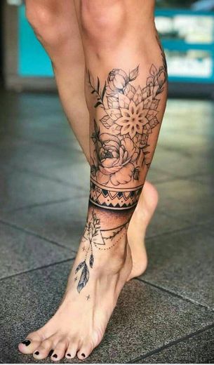 Tatuagens femininas no tornozelo 