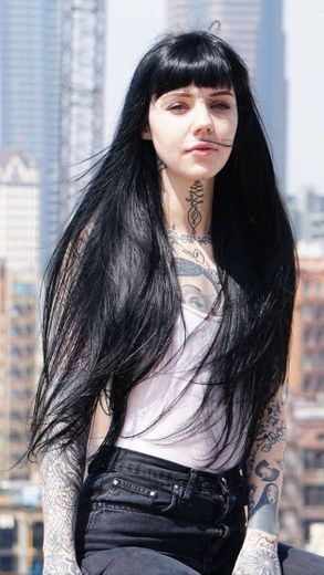 Grace Neutral com seu black hair lindo 🖤