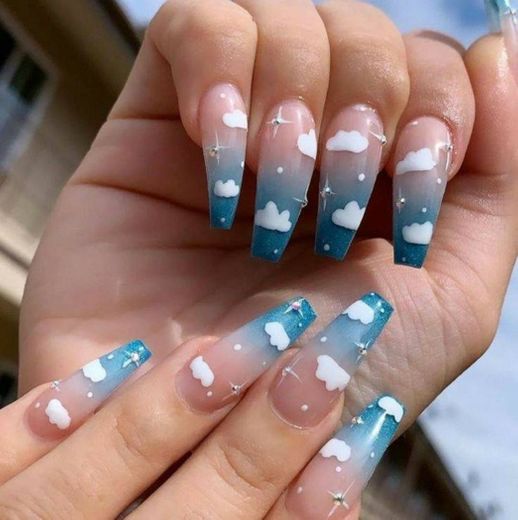 •unhas decoradas nuvens ☁️