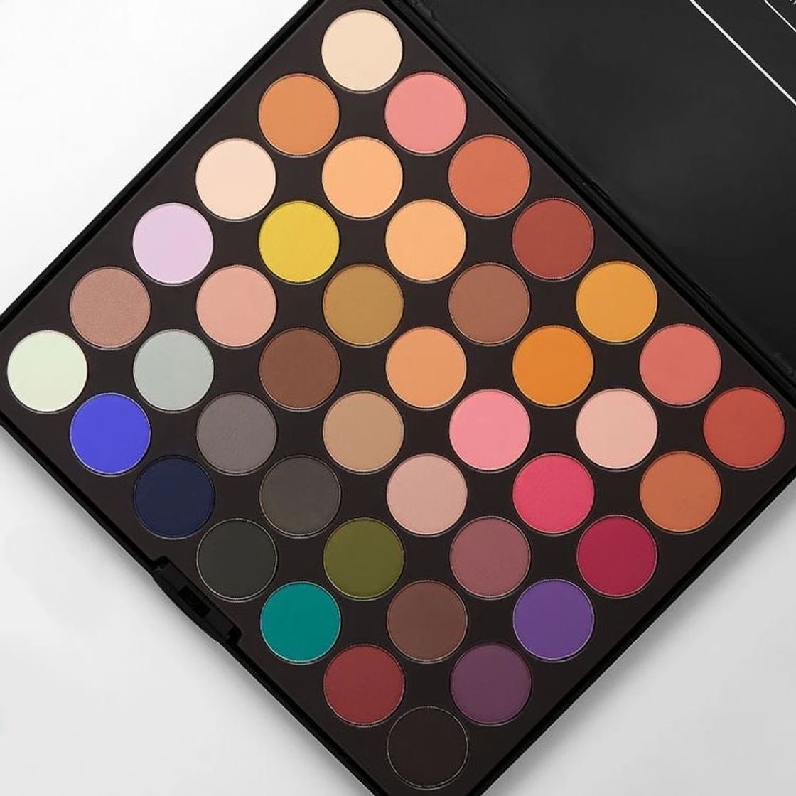 Moda BH Cosmetics Ultimate Matte Eyeshadow Palette