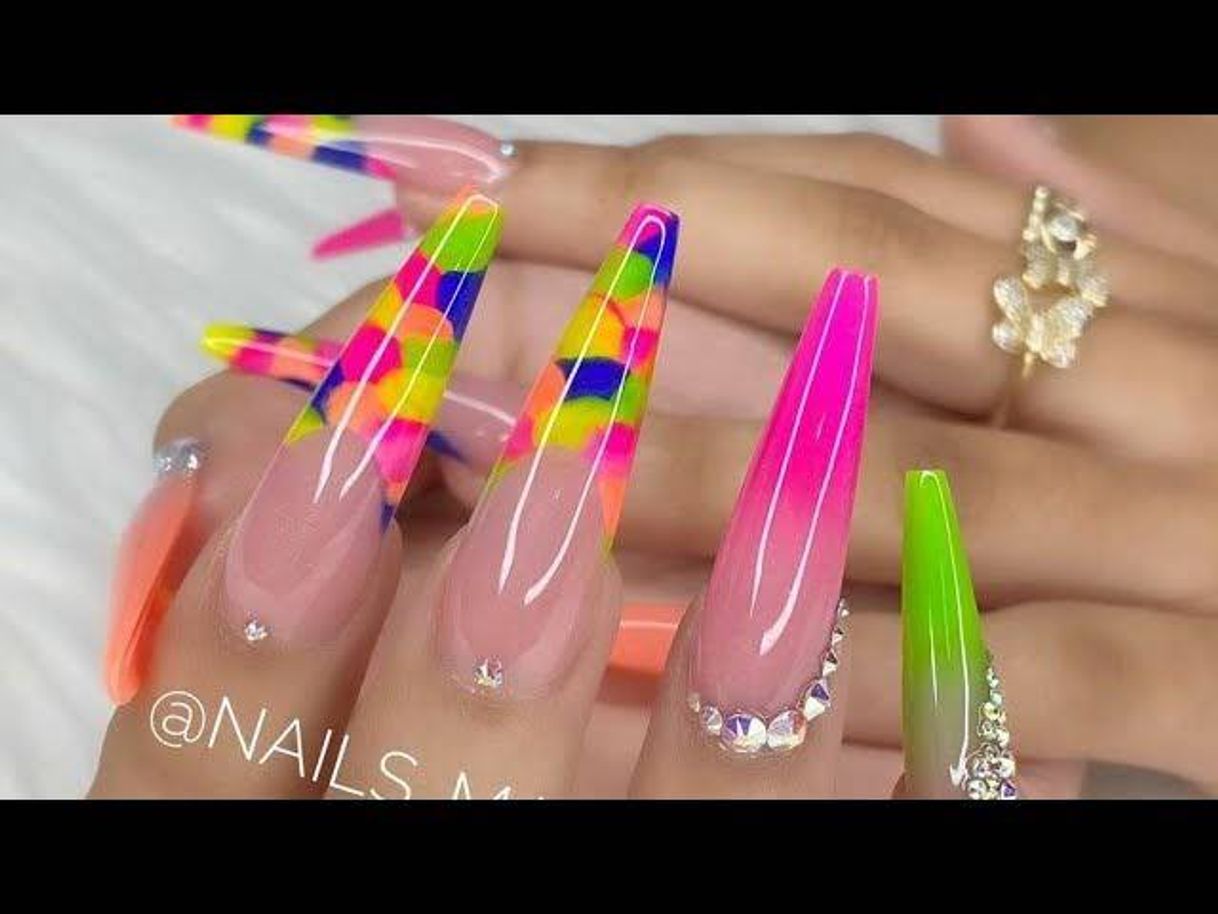 Social Diseños para tus uñas🌈