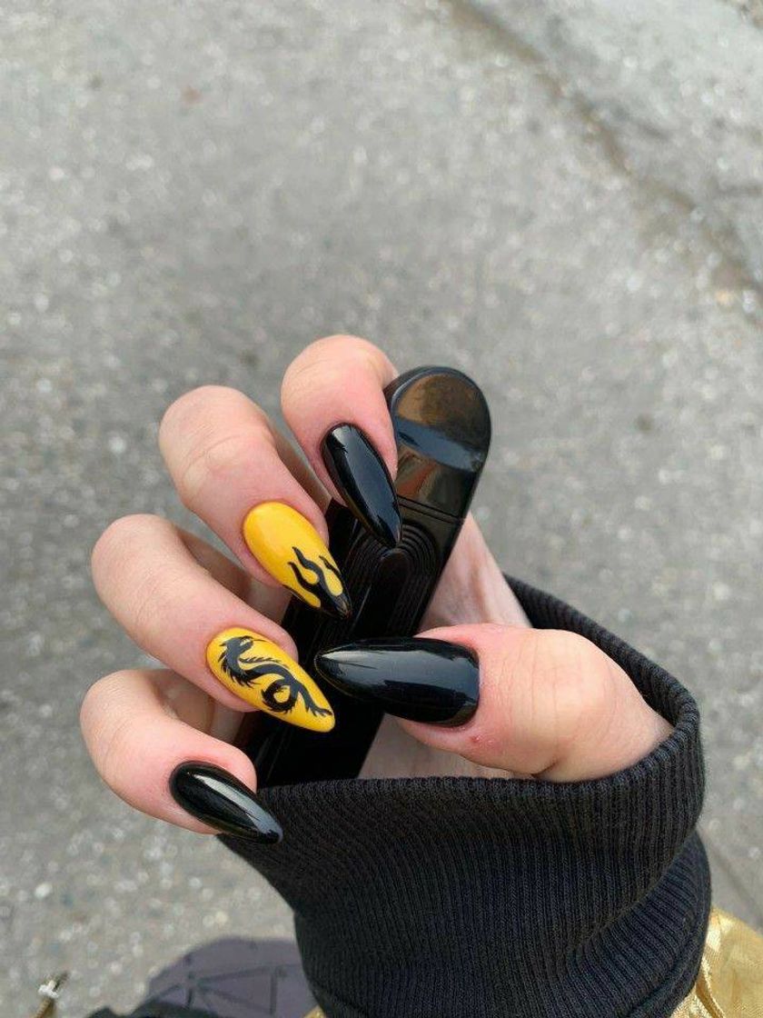 Fashion Unha🐉🖤💛