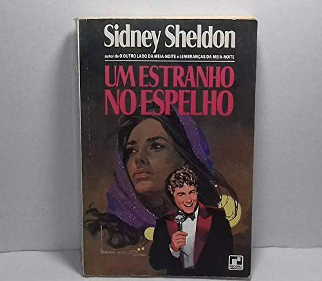 Libro Um Estranho No Espelho