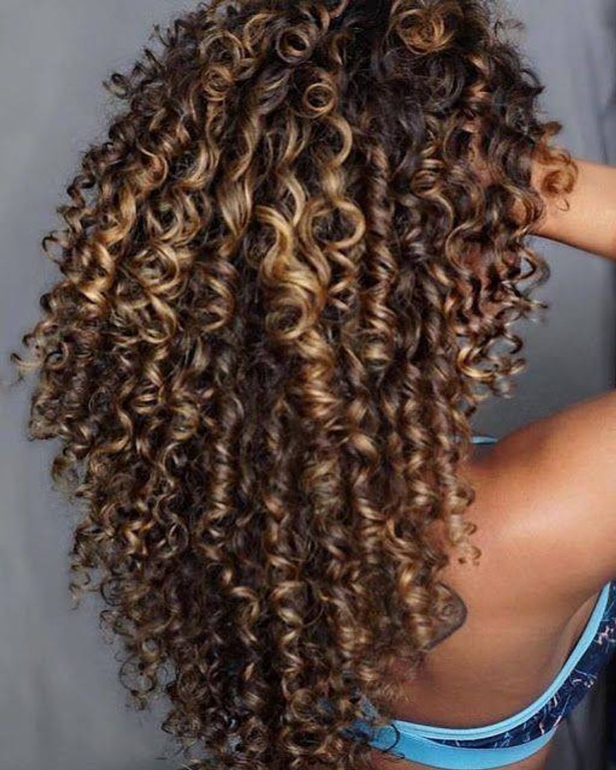 Moda Aquele cabelo cacheado...TOP!