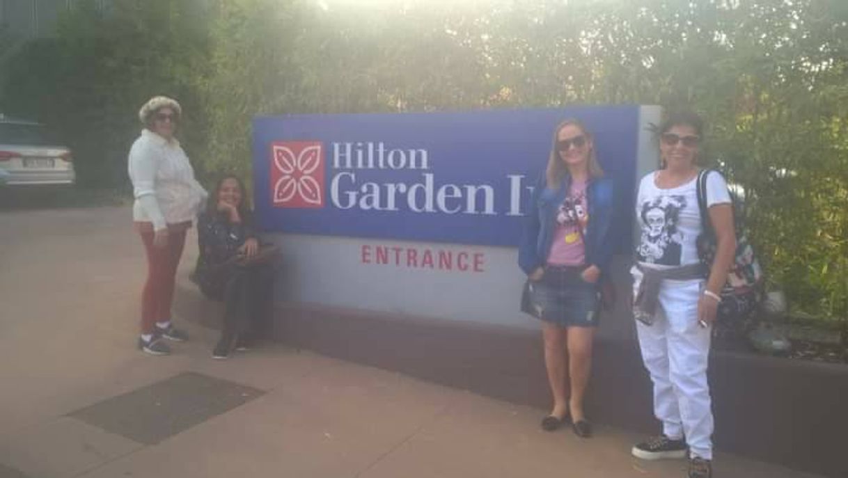 Lugar Hilton Garden Inn