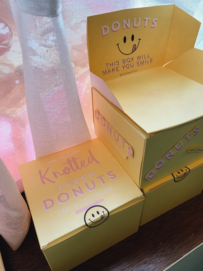 Restaurants CAFE Knotted