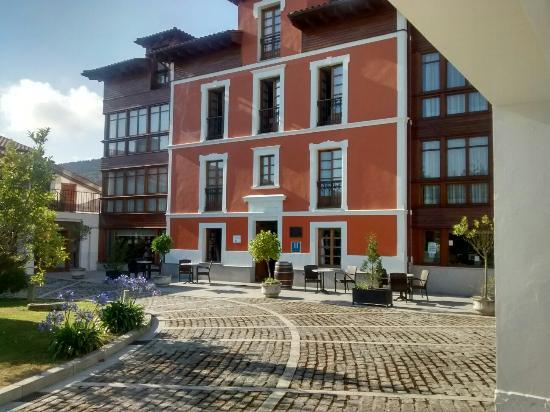 Places Hotel La Casona de Lupa en Cudillero