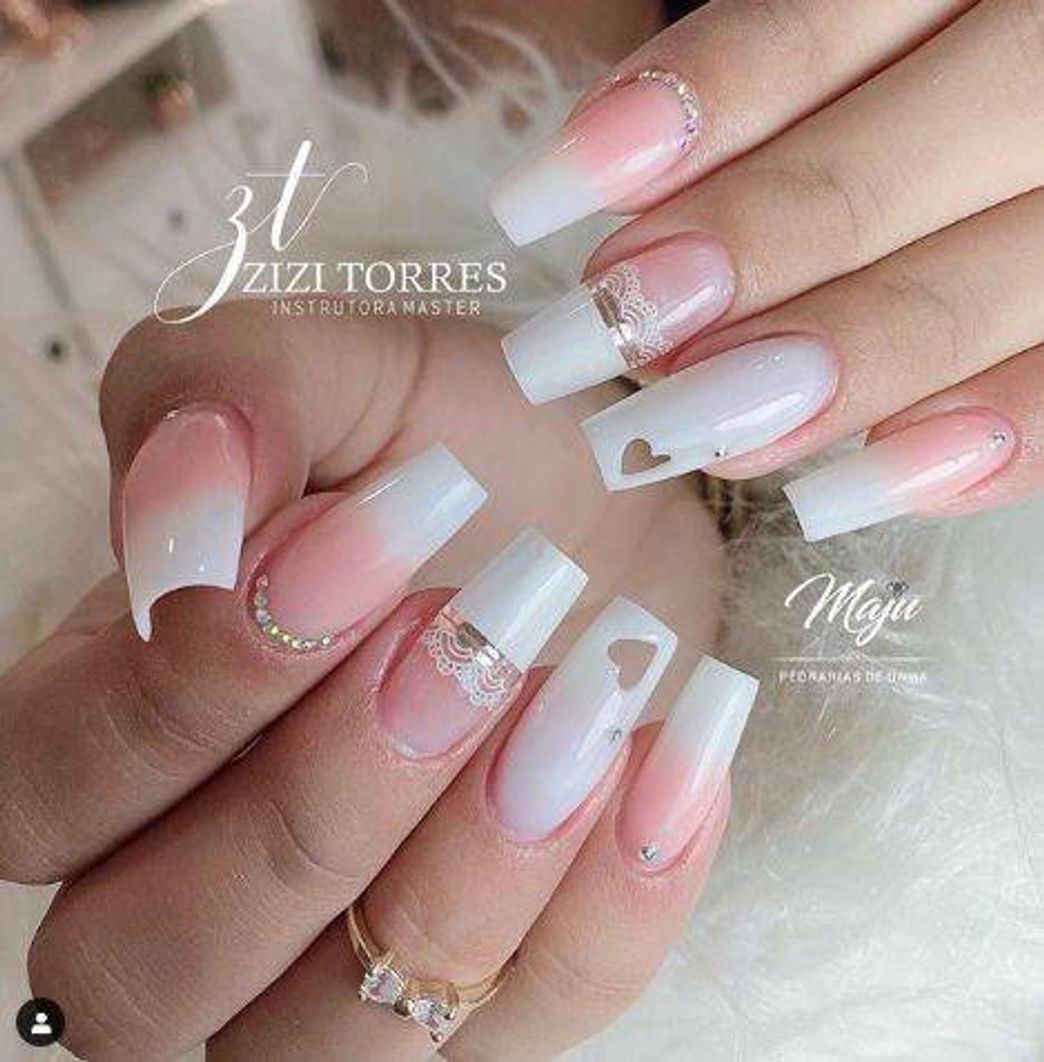 Moda Nails com coração ✨