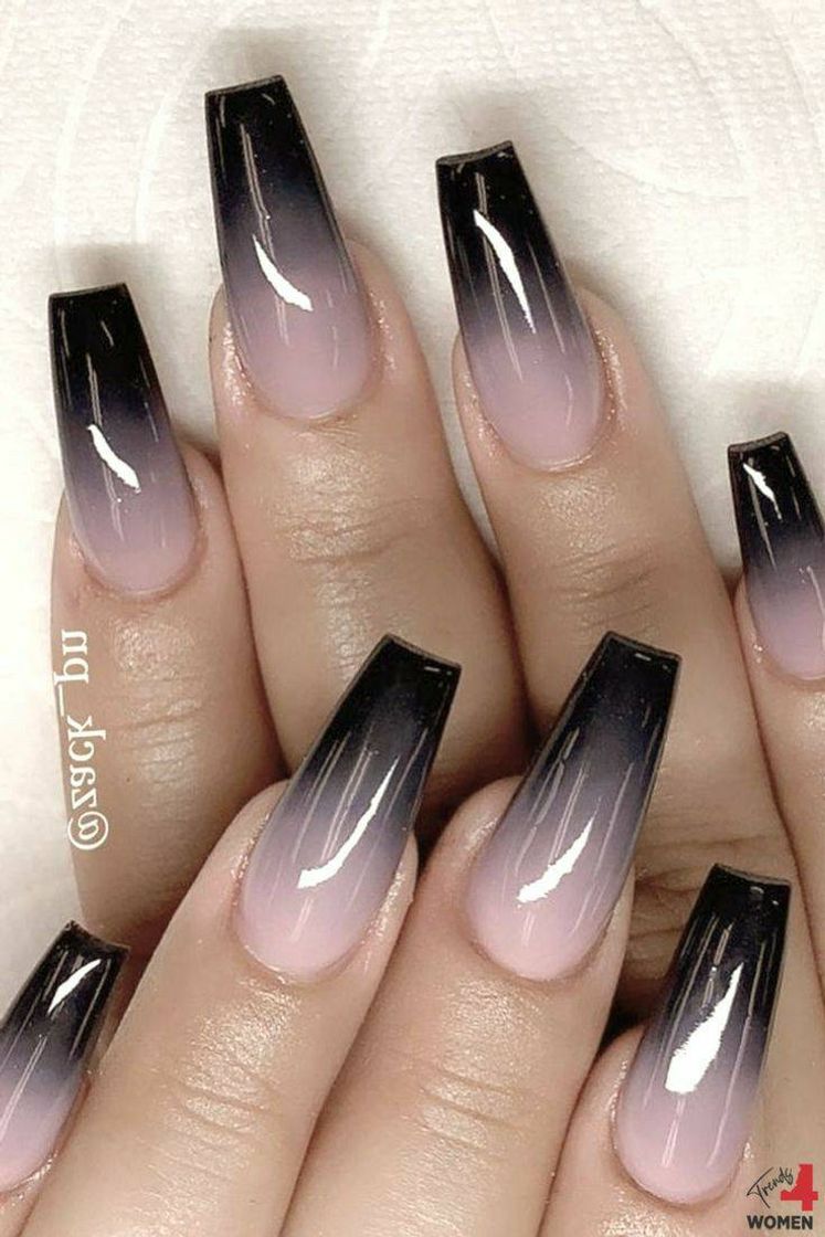 Moda Gradient nails 