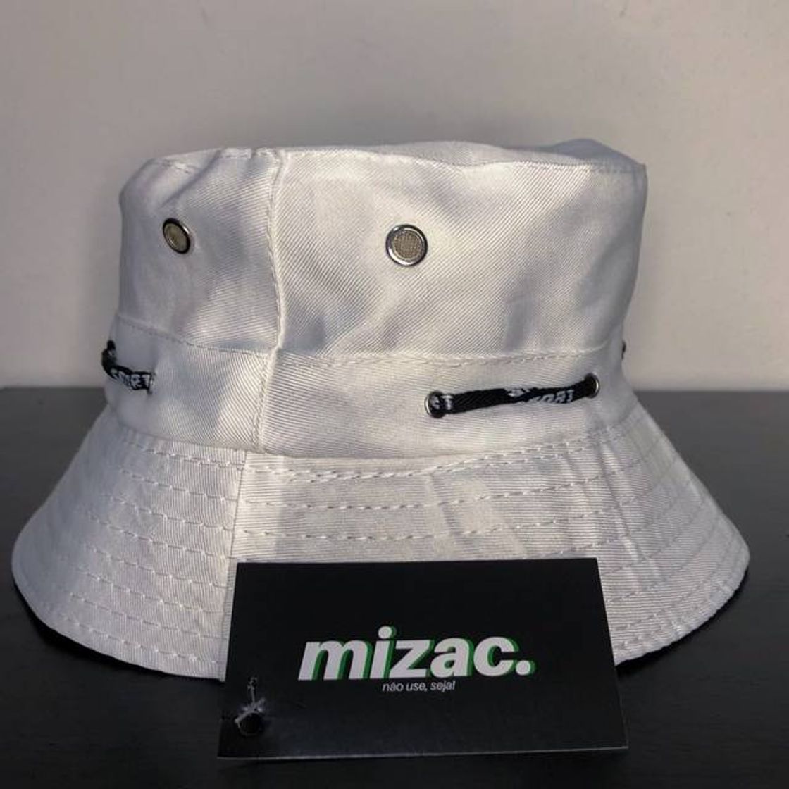 Moda Bucket Hat Ghost