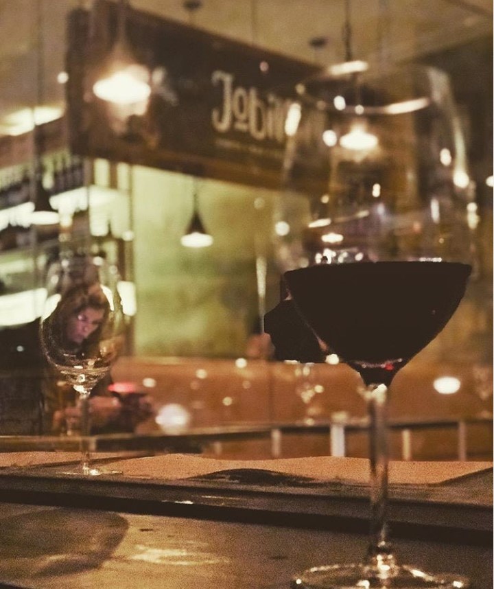 Restaurants Jobim - Vinhos • Bar • Petiscos