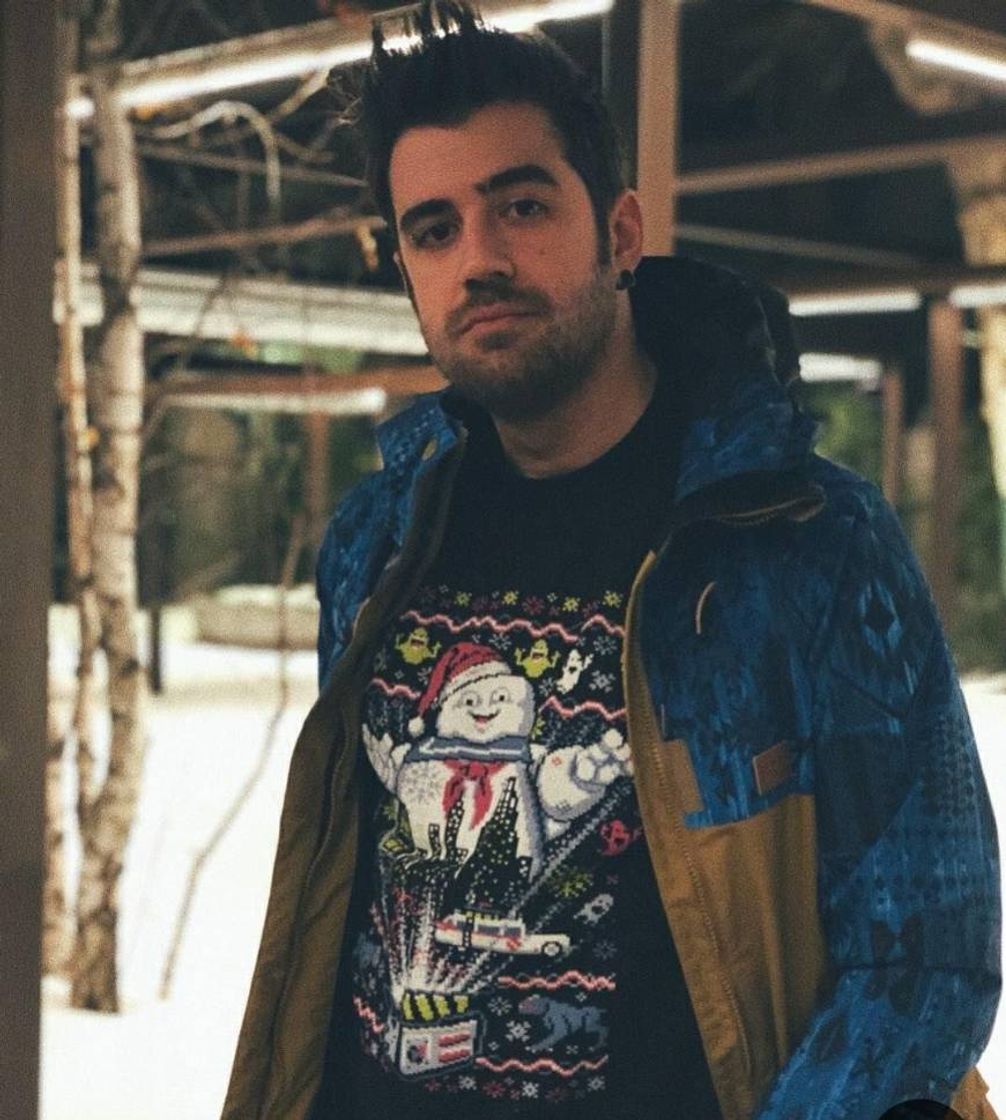 Social AuronPlay - YouTube