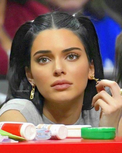 Kendall Jenner hairstyle