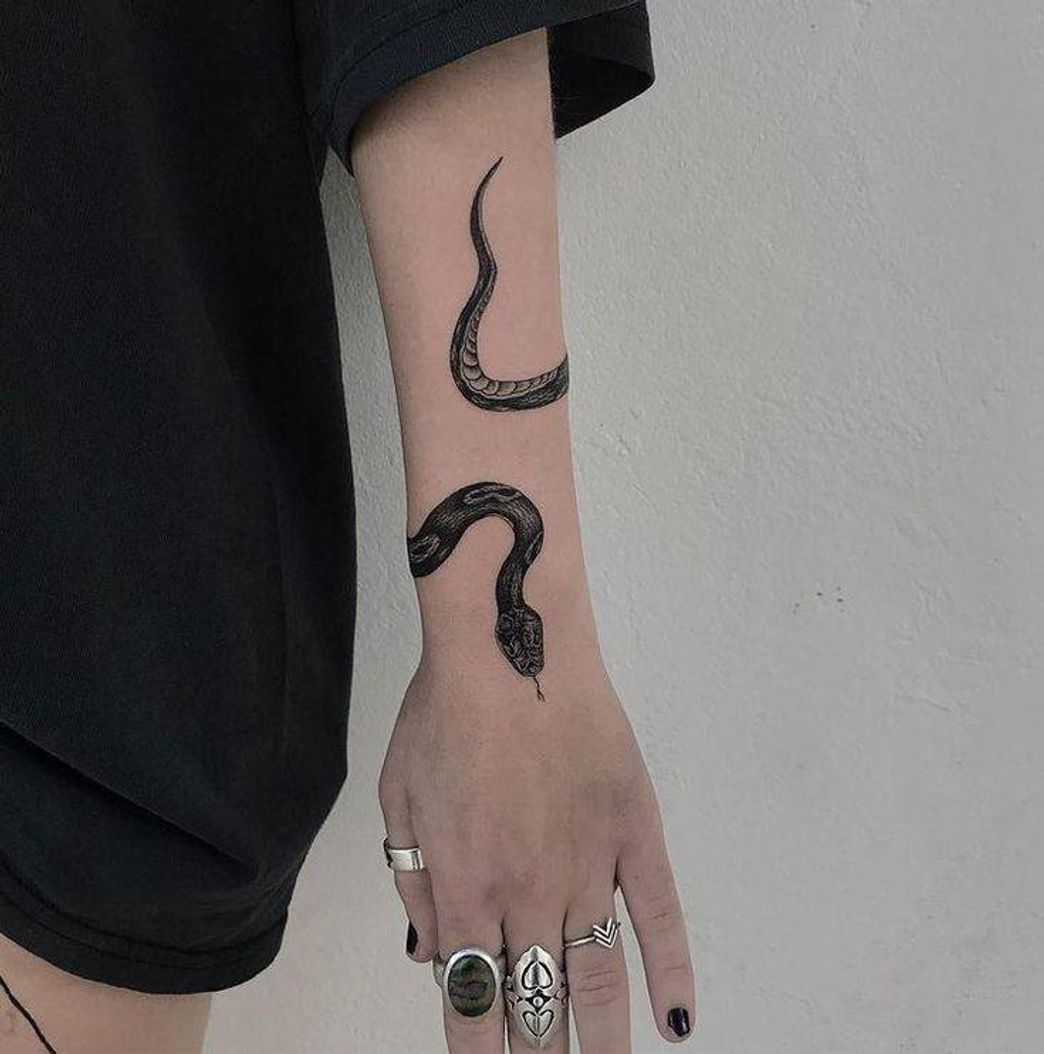 Fashion snake tattoo 🖤🐍