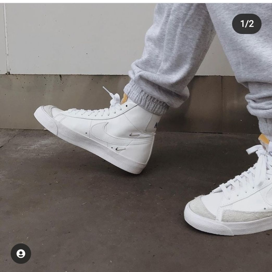 Social NIKE WMNS BLAZER MID '77 SE