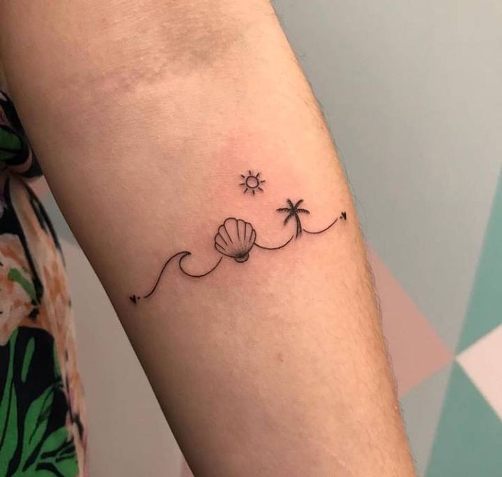 Moda E essa delicada e você fariam essa tattoo? 😍😍💉