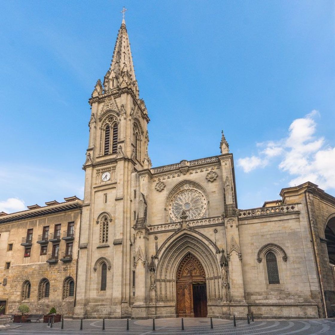 Lugar Catedral de Santiago (St. James' Cathedral）