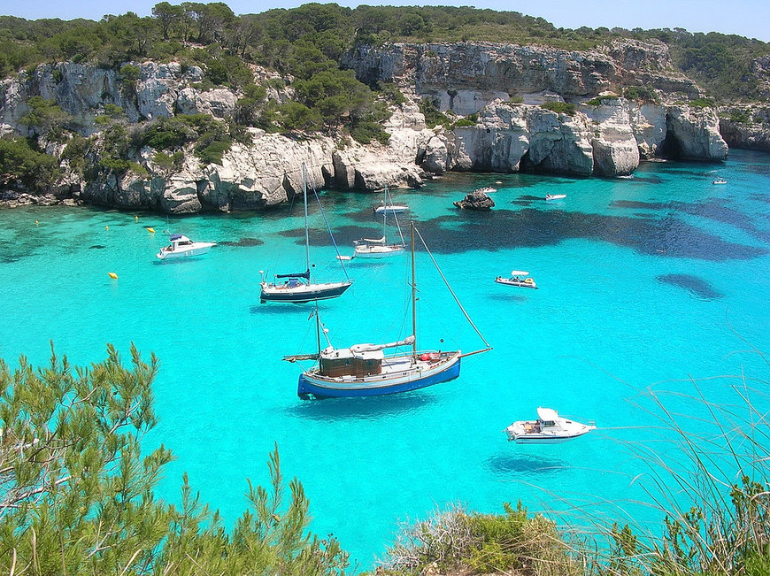 Place Cala Macarella