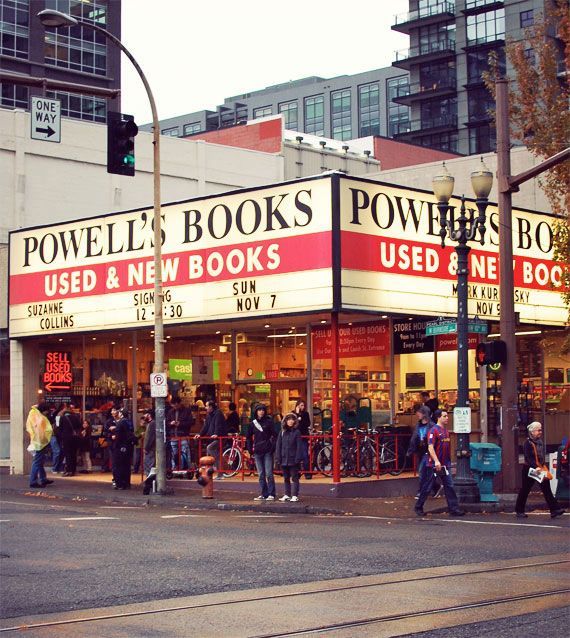 Places Powell's City of Books