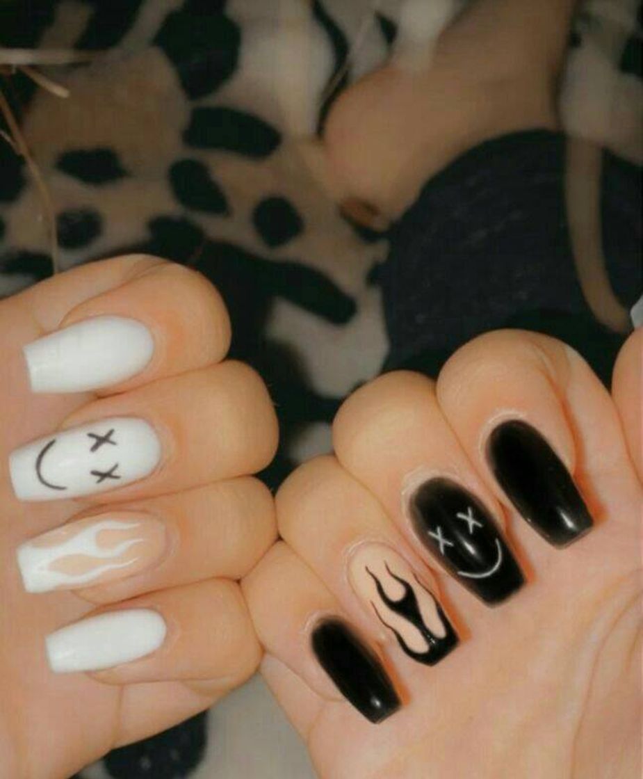 Fashion Quem não quer umas unhas lindas dessas...