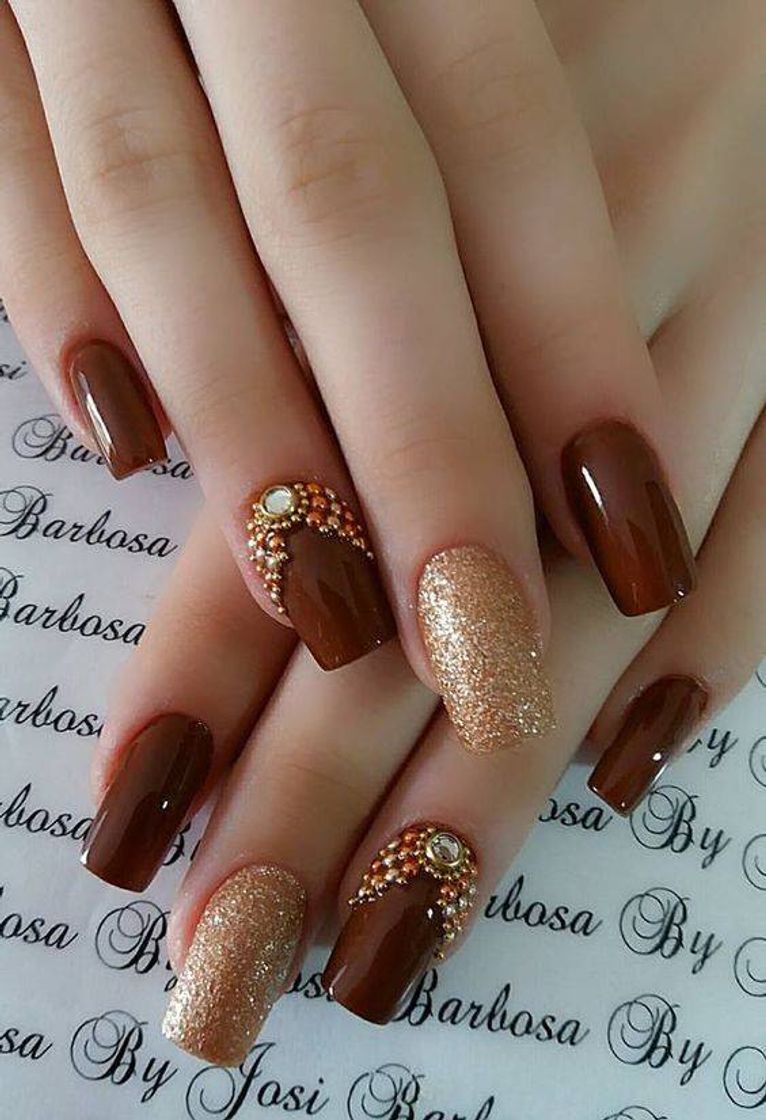 Moda Unhas decoradas com pedras