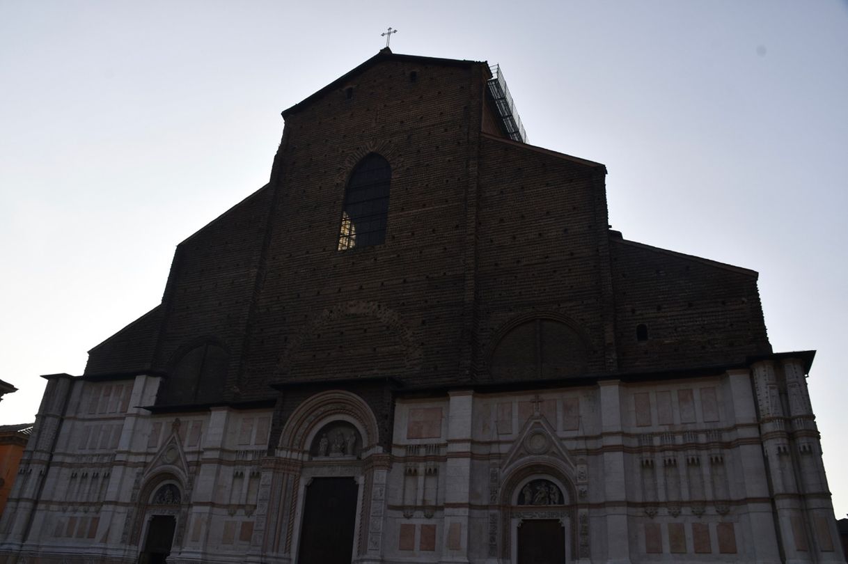 Place Basílica de San Petronio