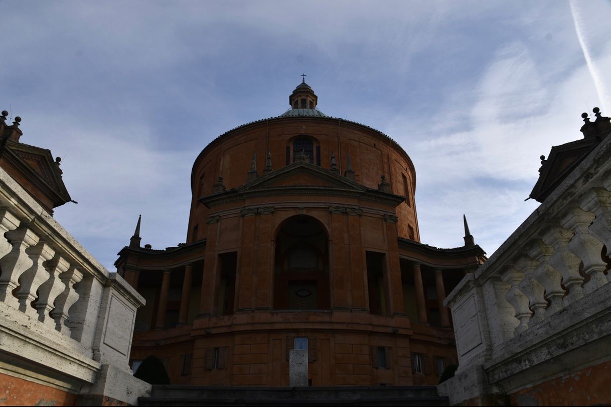 Place Madonna di San Luca