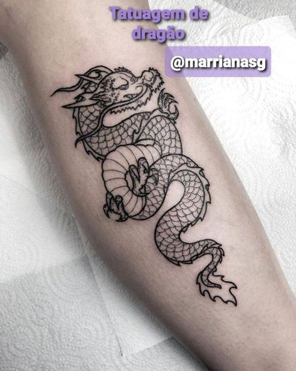 Tatuagem de dragão. 