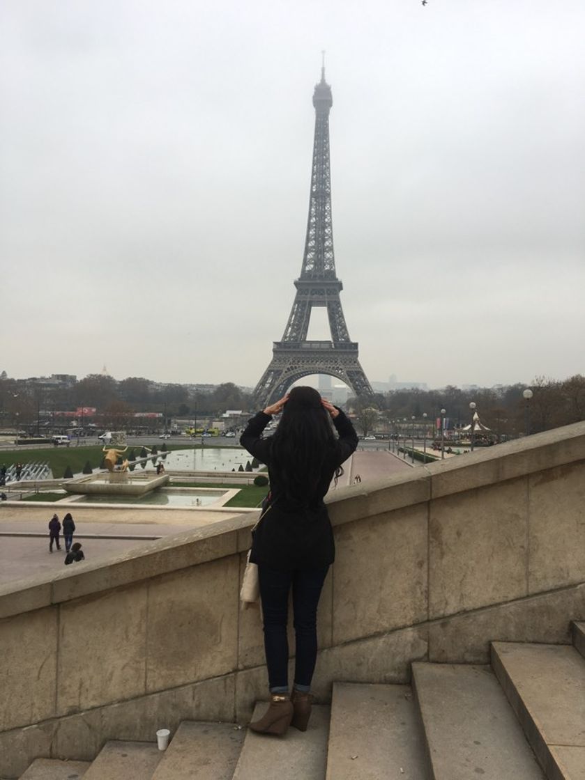 Place Torre Eiffel