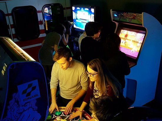 Restaurants NEXT LEVEL Arcade BAR