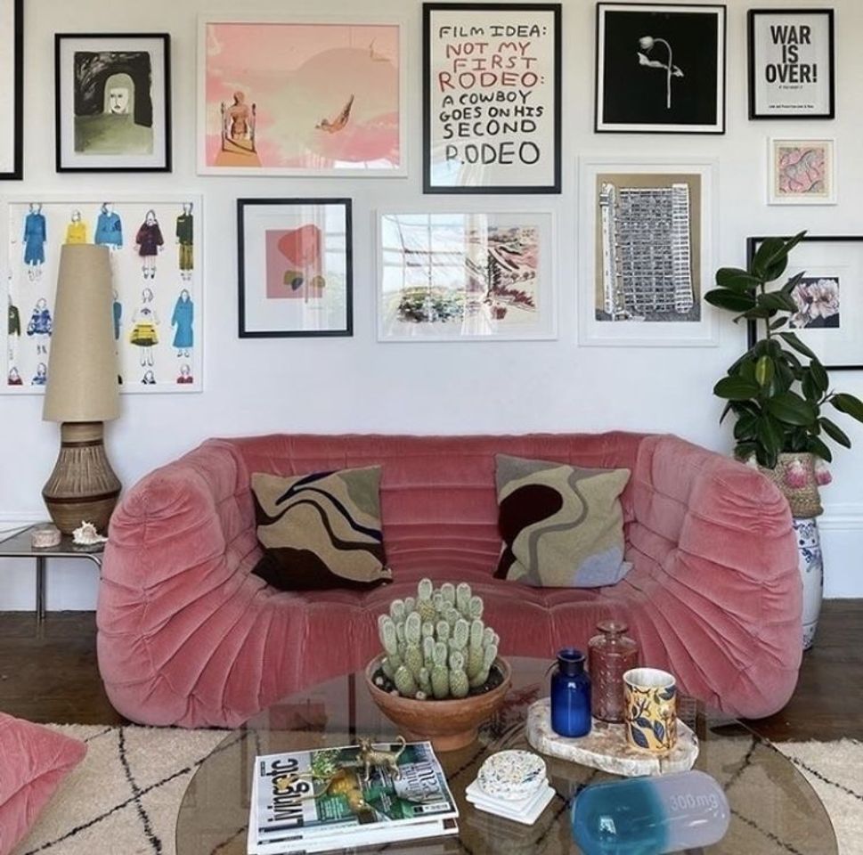 Fashion Pink Couch. 