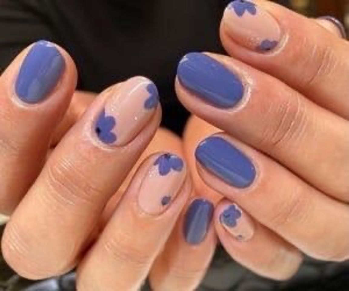 Fashion Blue Flowers Nail Art 