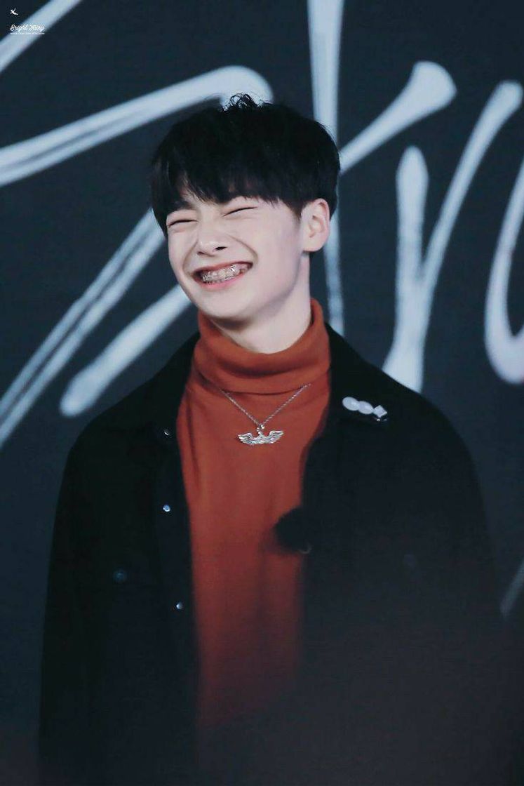 Fashion Apreciação de Yang Jeongin de aparelho