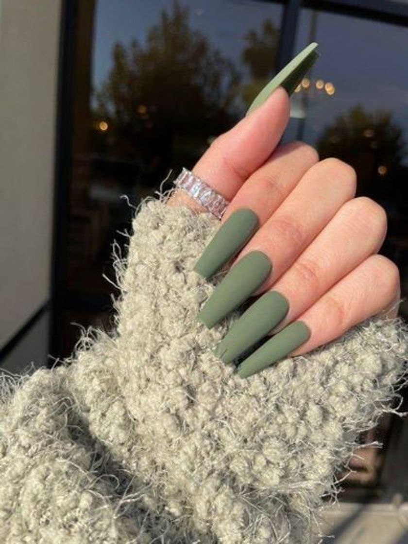 Moda VERDE MILITAR 💚