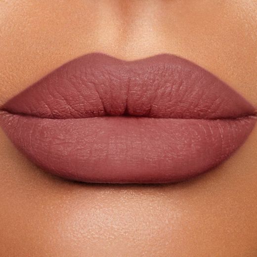 Pillow Talk Medium – Matte Revolution – Berry Pink Lipstick
