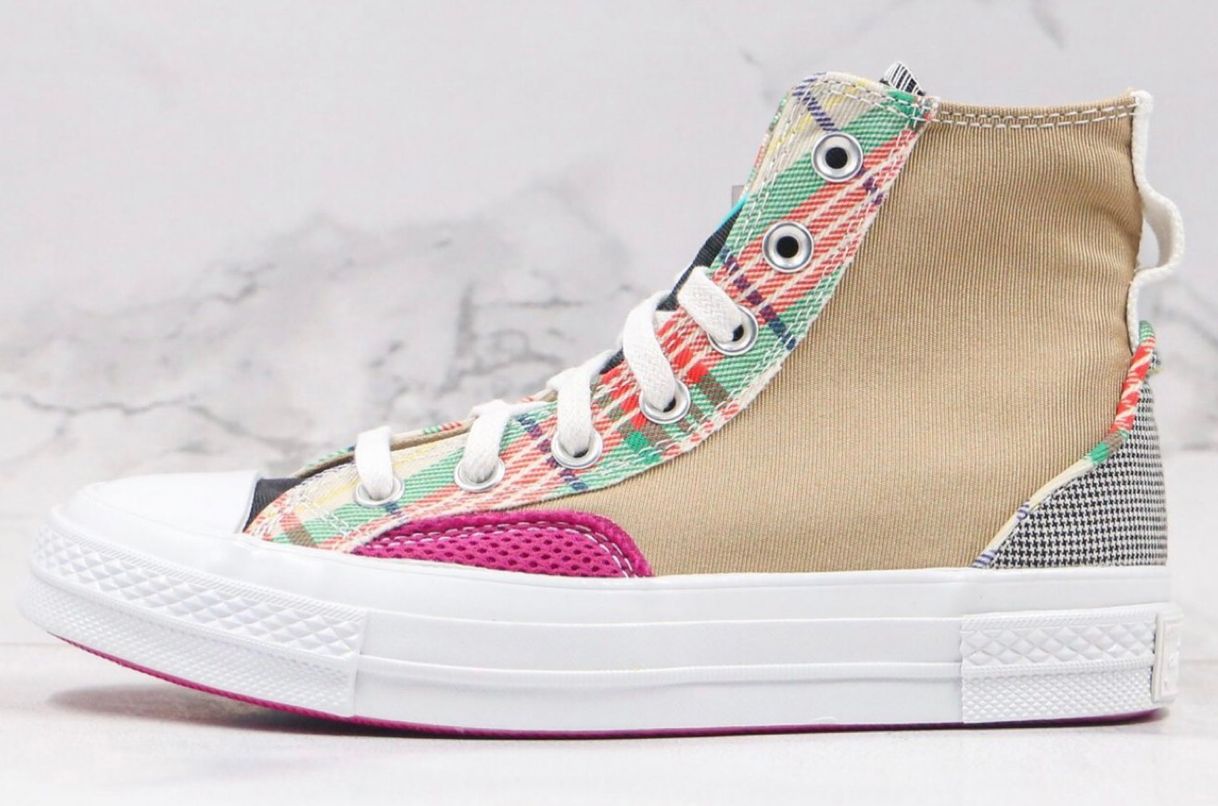 Social Converse Shoes: Chuck Taylor All-Stars