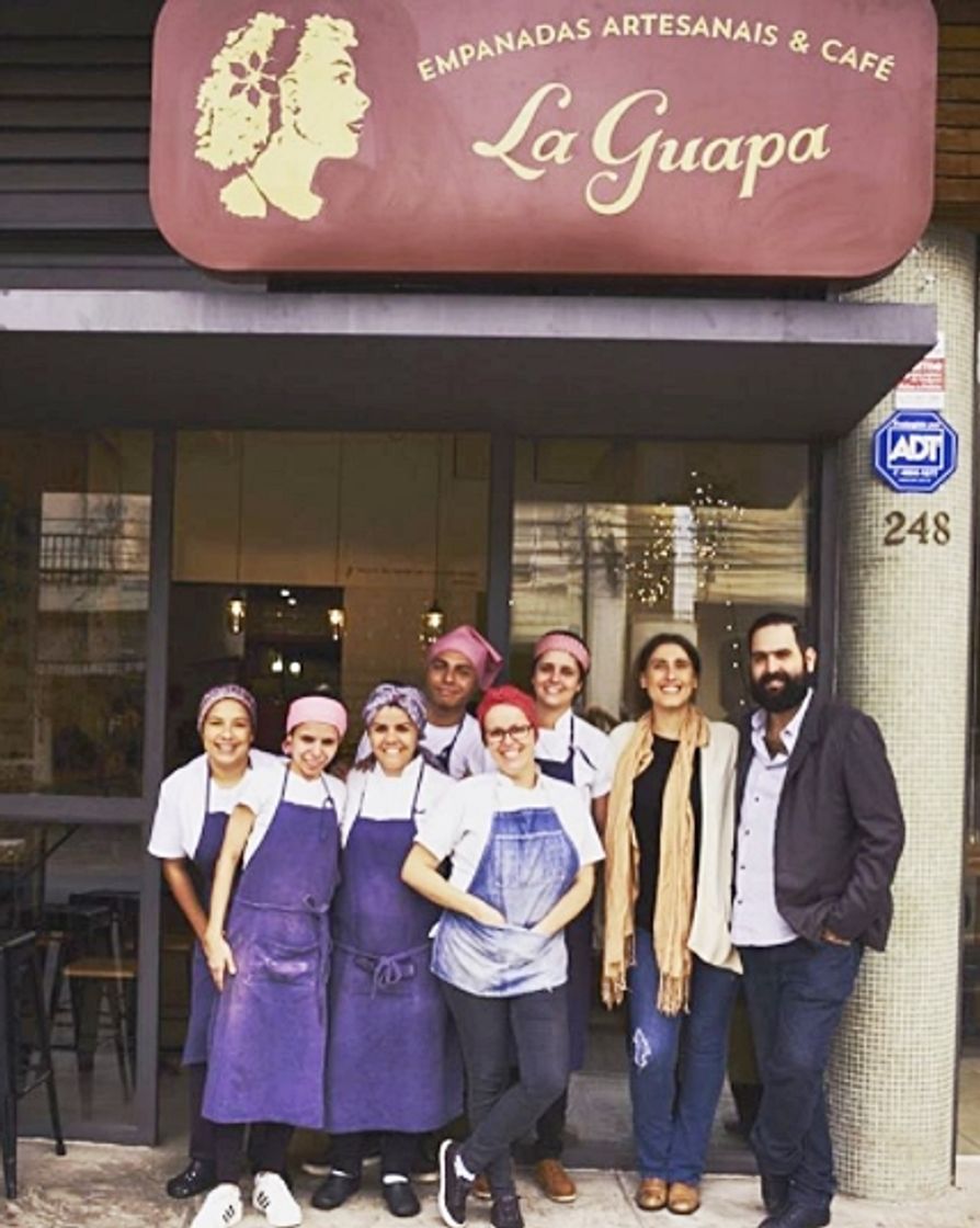 Restaurants La Guapa - Empanadas Artesanais e Café