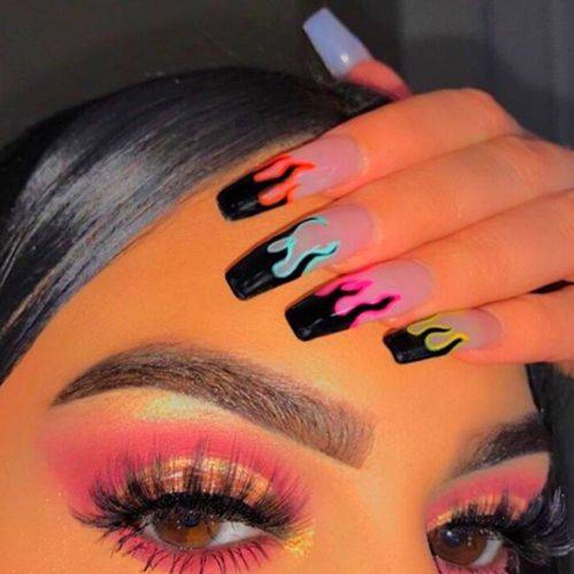 Fashion inspiração de design de unhas 🌈🔥