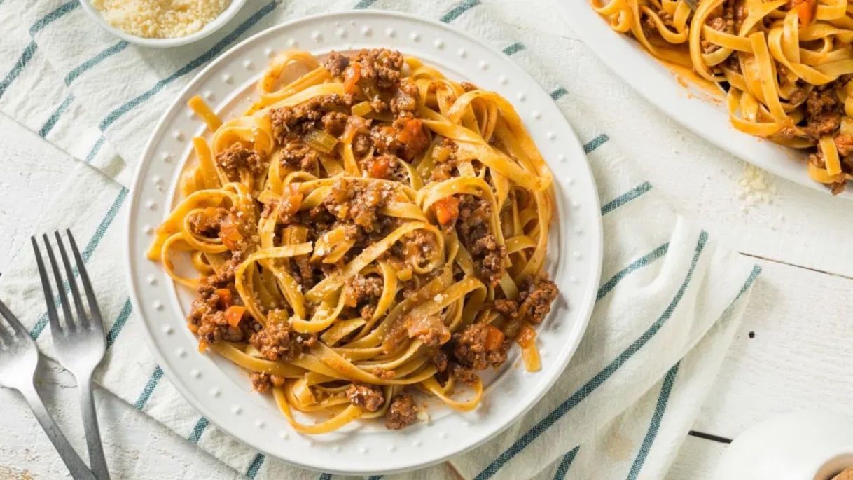 Fashion Macarrão à Bolonhesa (Tagliatelle al ragu)